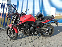 Motocykl Yamaha XJ6