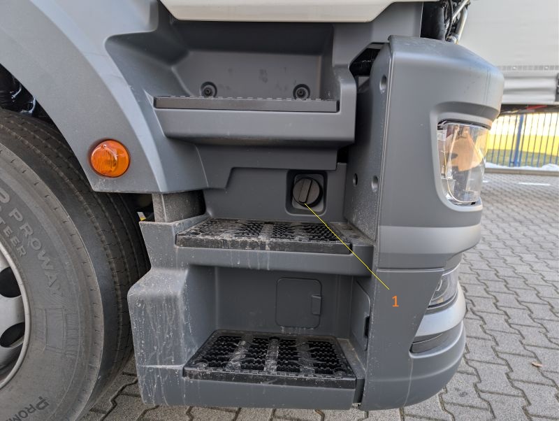 Uzupełnianie płynu spryskiwaczy